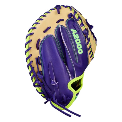 Wilson A2000 FPCM23 34" Fastpitch Catcher's Mitt (2026)