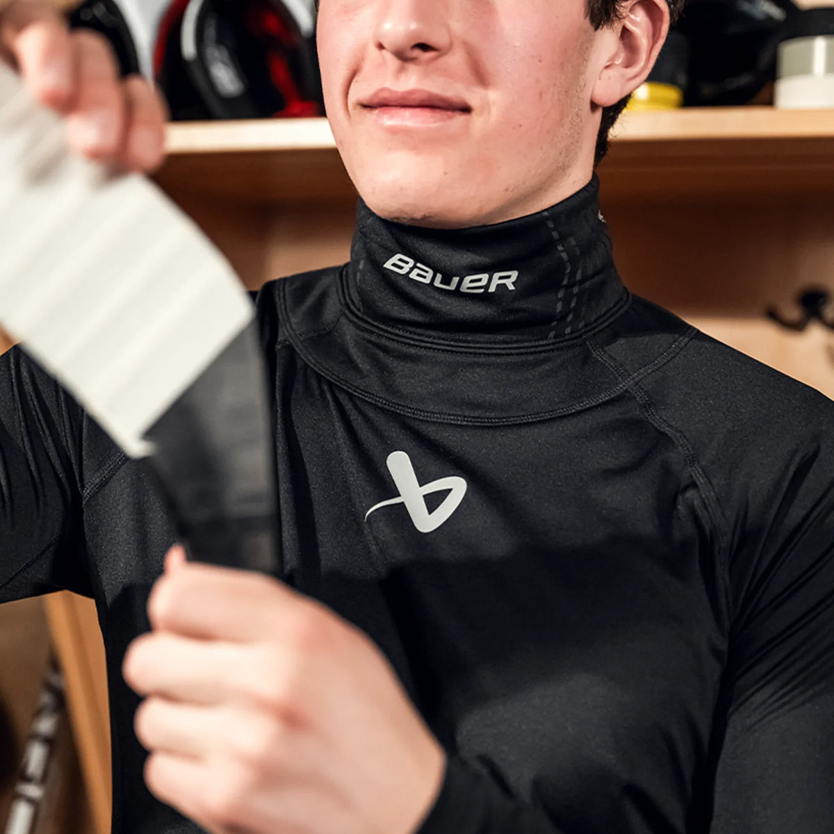 Bauer Long Sleeve NeckProtect Top Senior model 1059577, view 02