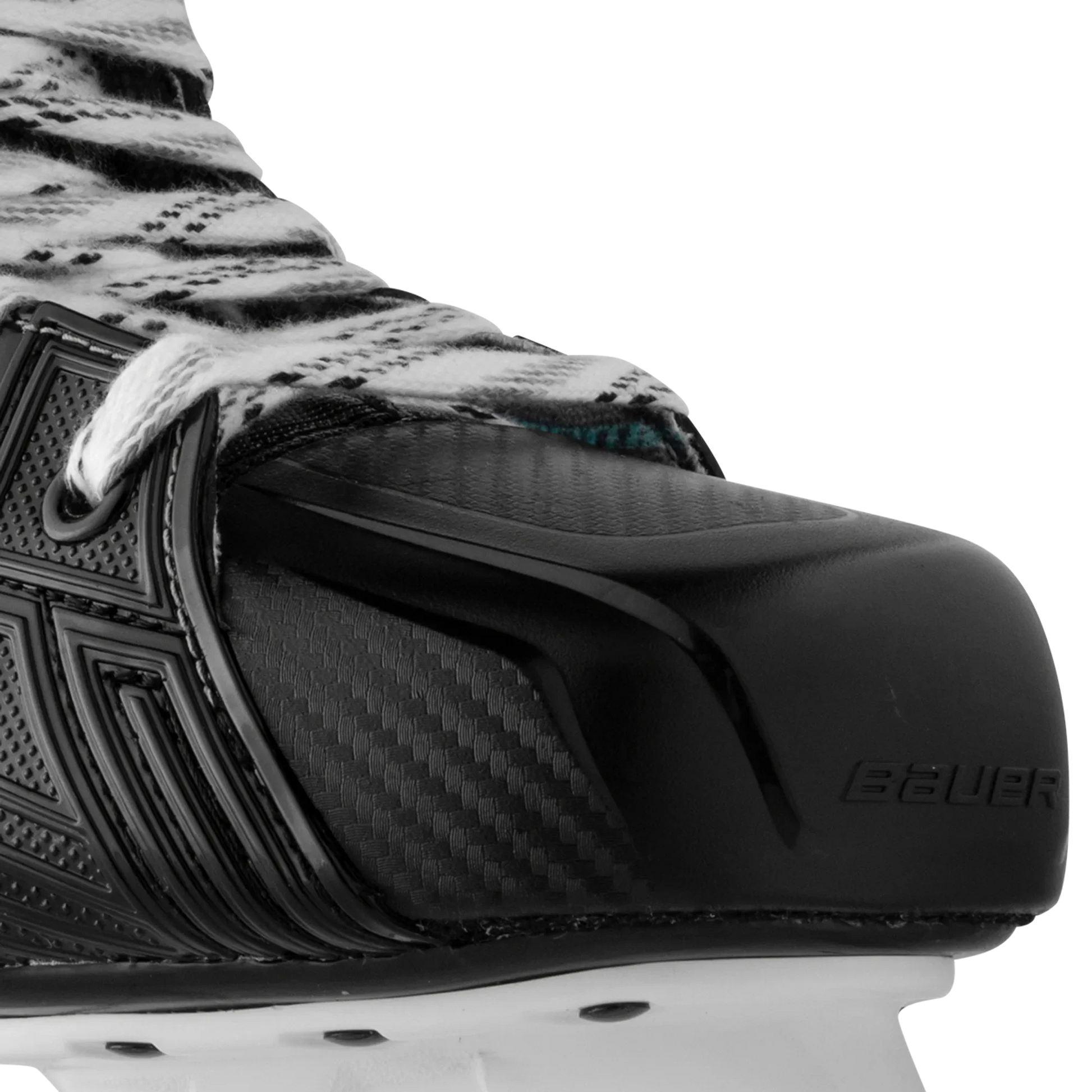 Bauer Supreme F40 Senior Hockey Skates toe cap detail