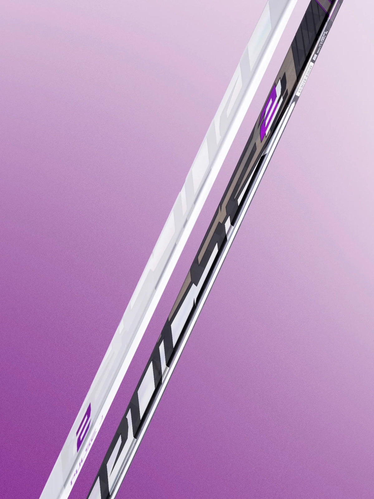 Bauer PULSE 2 black and white hockey stick shaft detail